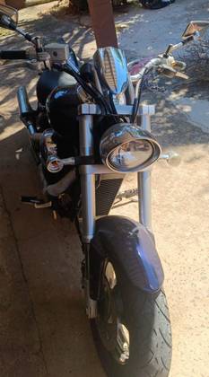SUZUKI BOULEVARD M800 